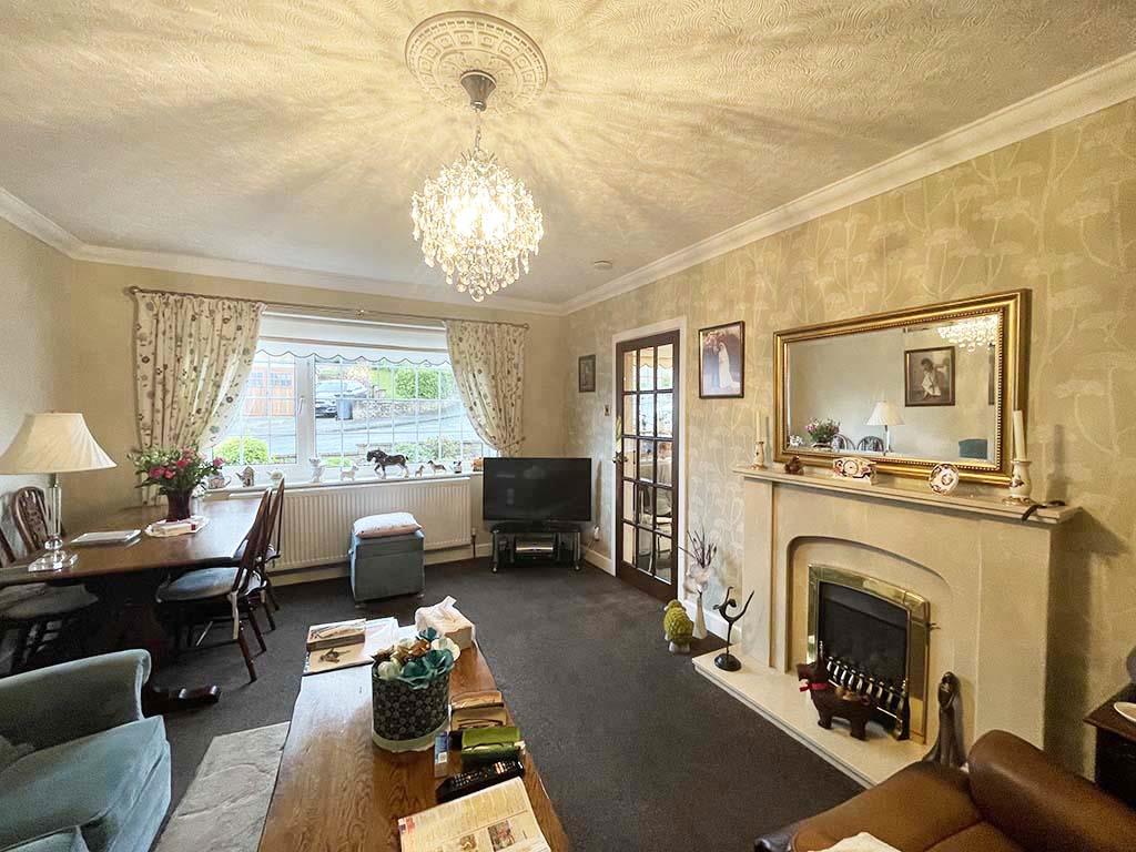 2 bedroom detached bungalow SSTC in Barnoldswick - IMG_7384.jpg